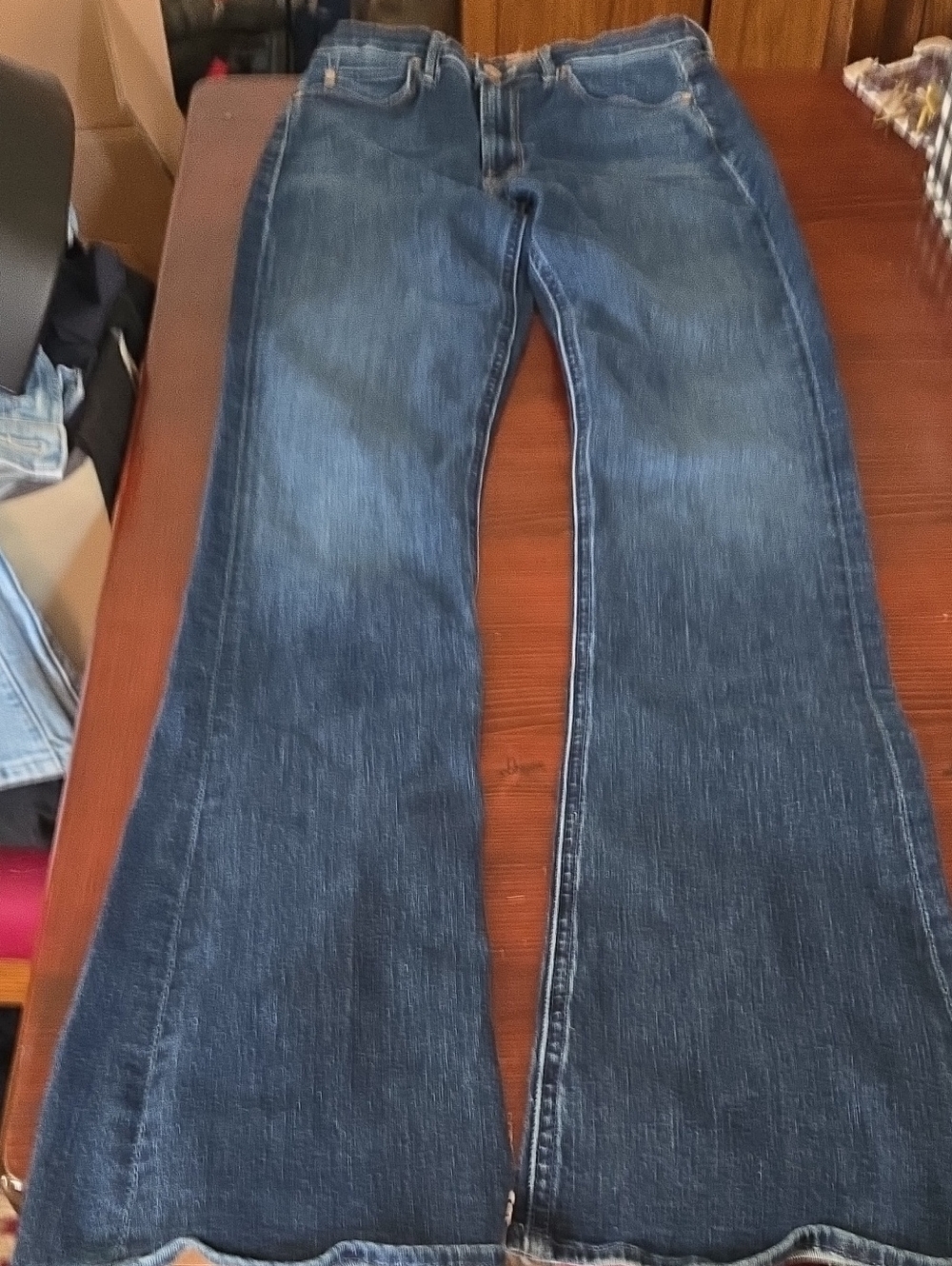 Like New ! Mother RUNAWAY Size 27 - Picture 4 of 11